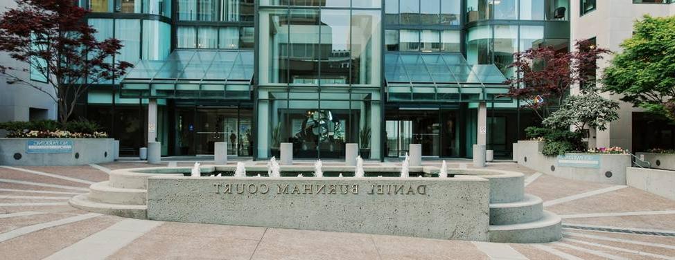 Daniel Burnham Court building entrance